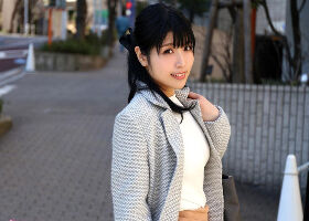 新村晶