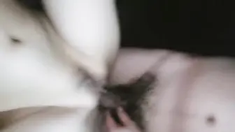 小妹妹深更半夜出没，戶外勾引夜钓男車震！误以为神经病！对白搞笑！