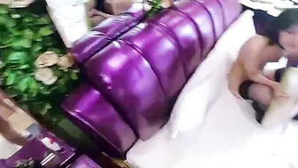 奔驰哥温泉酒店豪华套房，约炮长沙财经学院气质美女，一边草一边手机自拍，高清无水印原版