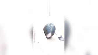 小哥哥和小骚逼，互舔下面~寻欢作乐~激情多姿势啪啪，哥哥，你轻点啊，快操死我啦！受不了啦，干得妹妹娇喘呻吟真带劲！