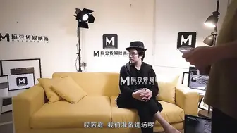 【麻豆传媒】新晋女神-林襄【暴乳女记者】在摄影棚操坏淫荡欲女，职人系列麻豆单元剧，高清720P原版首发【MD-0245】