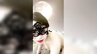 超级高颜值的气质豪乳女友【裸舞篇】和小鲜肉男友啪啪大秀口爆 白衣巨乳太诱人了