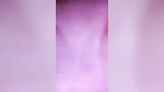 元气少妇在家被他的小哥哥玩弄给狼友看，黑丝女仆情趣逼逼吸烟，全程露脸抠逼舔逼深喉大鸡巴，各种抽插颜射