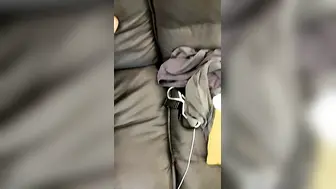 【极品嫩妹】软软身材漂亮高三学妹，和两个学长玩3P激战，纤弱小身体被两个大屌无情摧残都快玩坏了，高清源码无水印