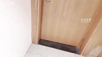扣扣传媒  黑丝女秘书 粉色情人