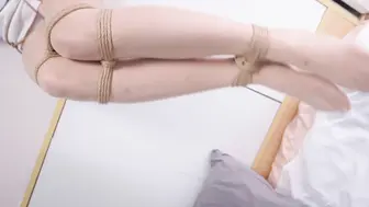 【悠米】《被驯服的美艳少妇》（上）请我上门的美艳少妇反被我驯服 股绳+日式反绑+并腿+团缚+跳蛋羔潮+TK+揉捏胸部