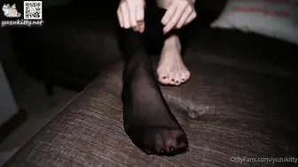 Yuzukitty OnlyFans 雷电将军性感情趣开裆黑丝的诱惑