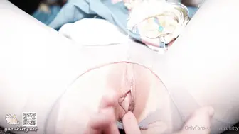 Yuzukitty OnlyFans 万圣节特辑情景剧之被符咒驯服的小僵尸