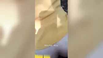 带着小嫂子去山上野战，最后口爆了，对白淫荡