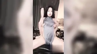 万人求系列之抖音天津美女网红 AY的奇思妙想日记 流出与男友性爱私拍 秀出大尺度露脸合集！