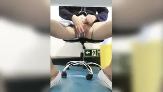 北京医院 淫荡小护士 边看病人边玩玩具