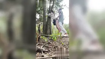美女主播勾引精神小伙户外打炮 精致的小脸蛋被浓精颜射一脸后还强势后入！