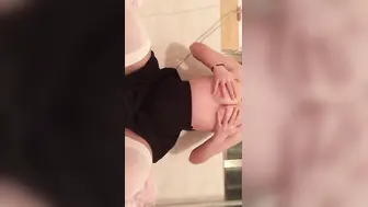 福利姬萌白酱 清纯JK私底下最爱揉乳自慰