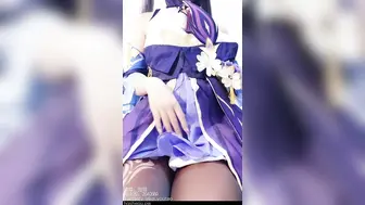 Cosplay 福利姬 甜筒 甜美萝莉白虎妹子自慰到出白浆